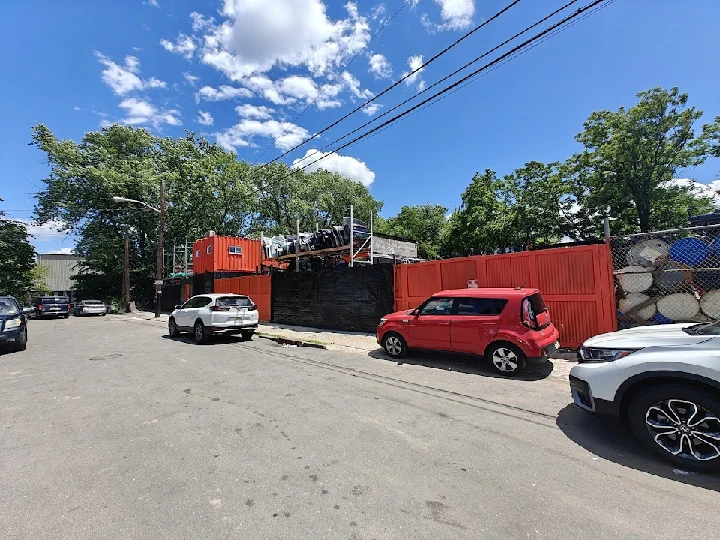 Republic Auto Sales exterior with parked cars.