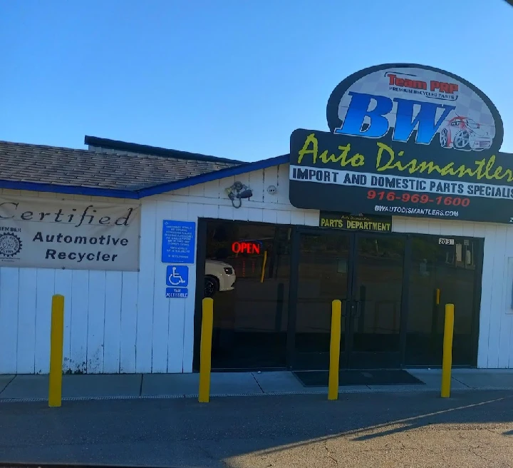 Front view of BW Auto Dismantlers shop.