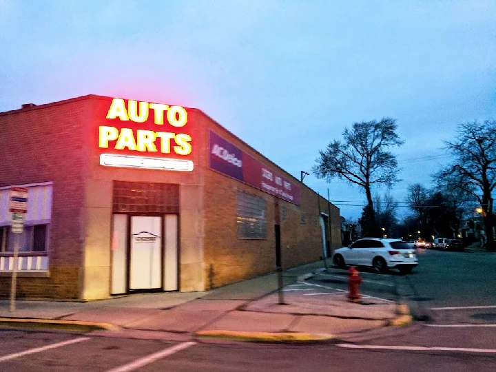 Cicero Auto Parts in Berwyn