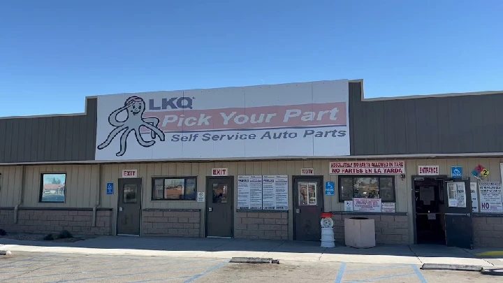 Pick Your Part store front in Hesperia, CA.