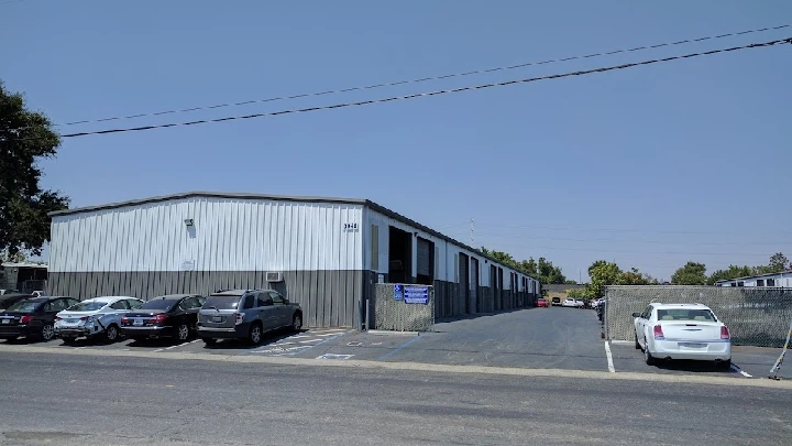 Sacramento Auto Parts, Inc. warehouse exterior view.