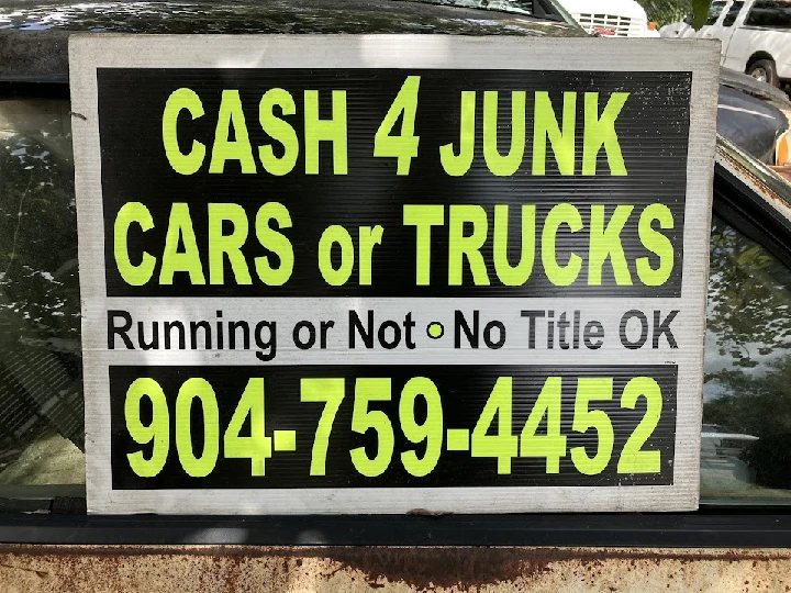 Thompson JUNK CAR BUYER Towing in Jacksonville