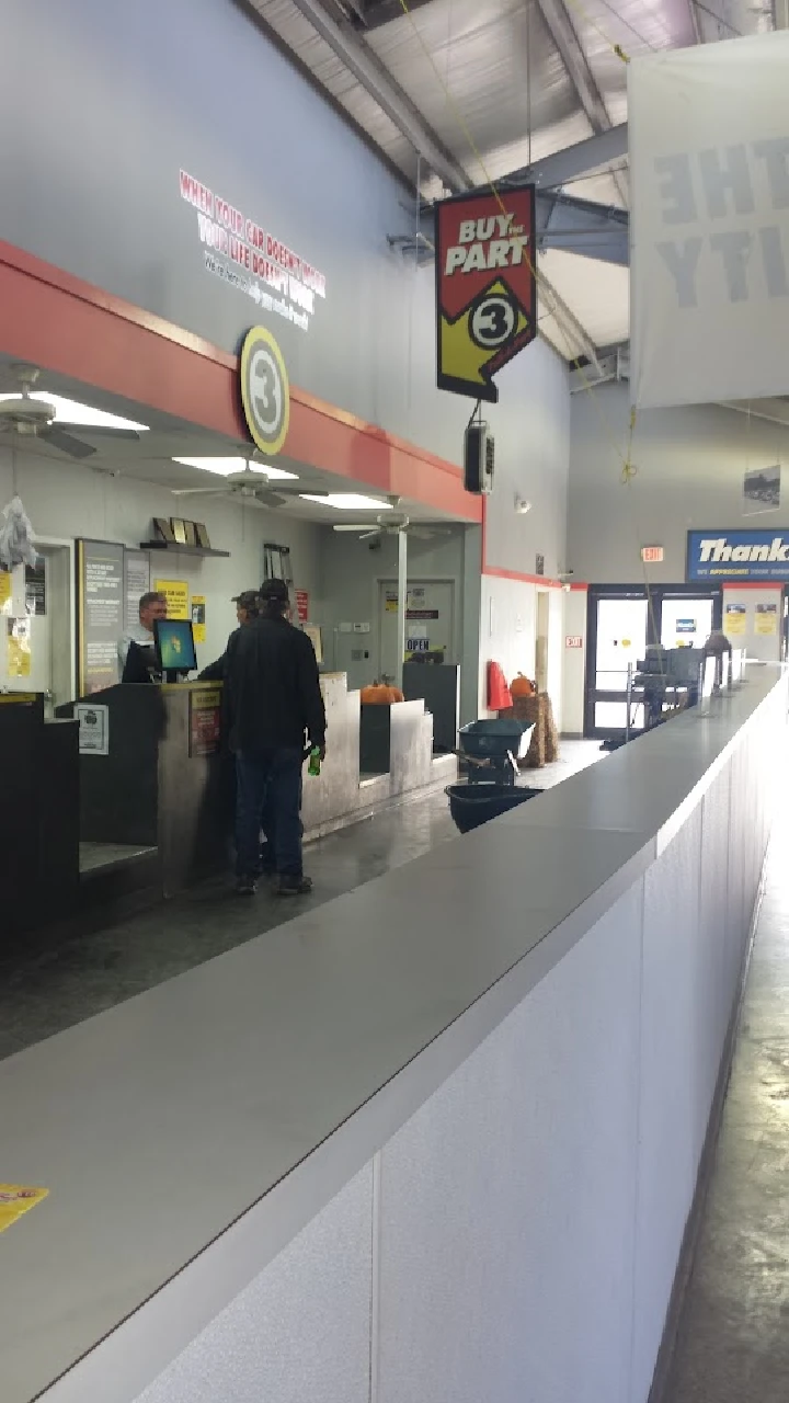 Customer service area at Pull-A-Part facility.