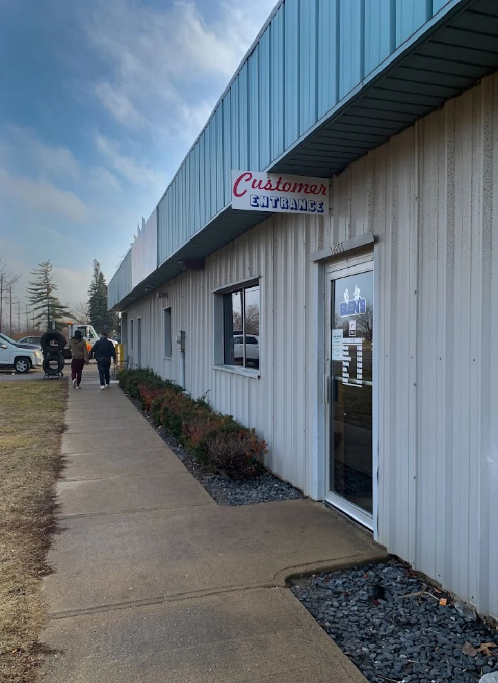 Glen's Car & Truck Parts in Taylor