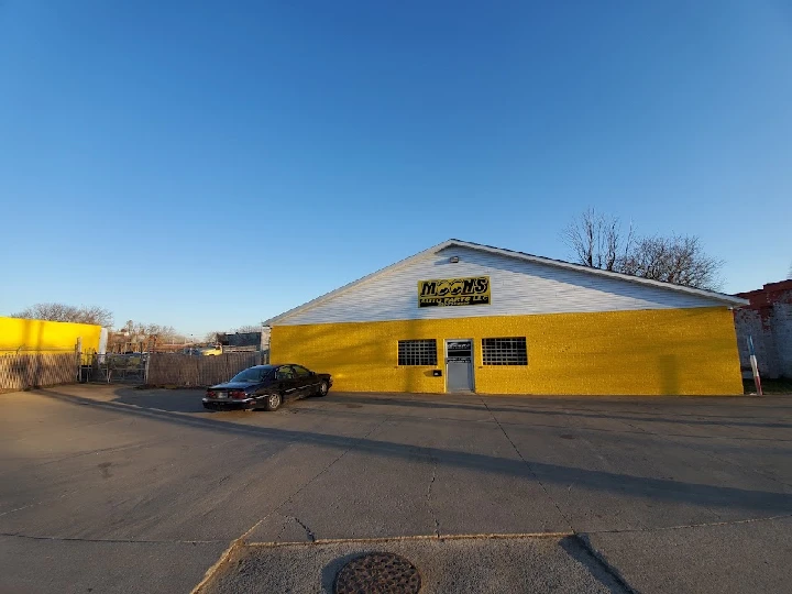 Moons Auto Parts in Akron