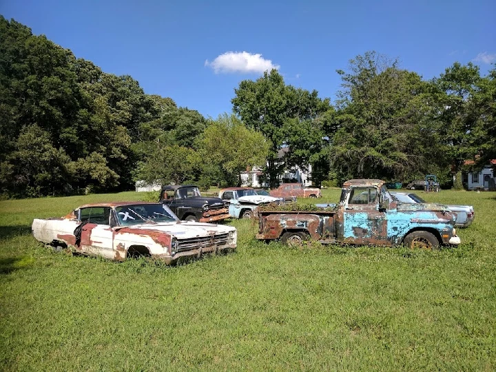 Roscoe's Junk Cars in Richmond