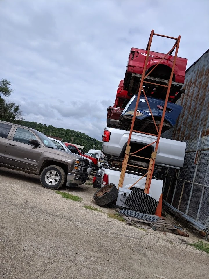 North End Auto Wrecking Inc in Dubuque