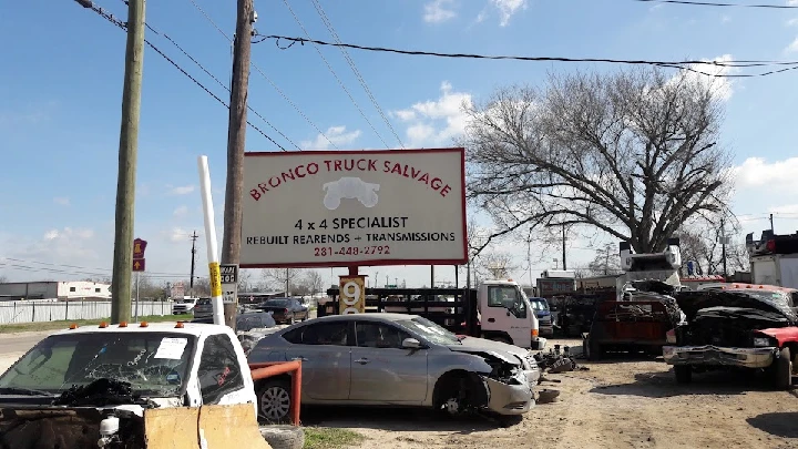 Bronco Auto & Truck Salvage in Houston