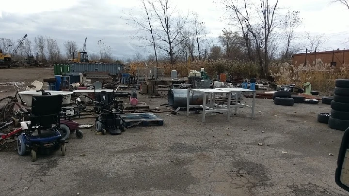 R & R Salvage Inc in Buffalo