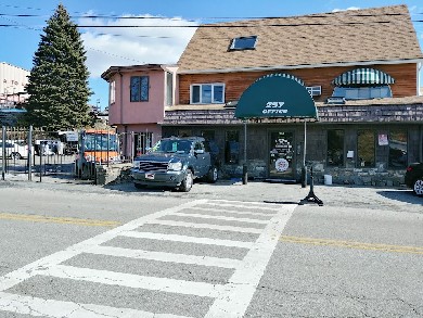 STANDARD USED AUTO PARTS and WRECKING COMPANY in Worcester