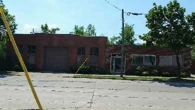 Franks Auto Salvage in Milwaukee