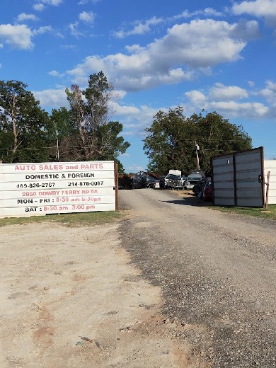 Vazquez Auto Parts in Dallas