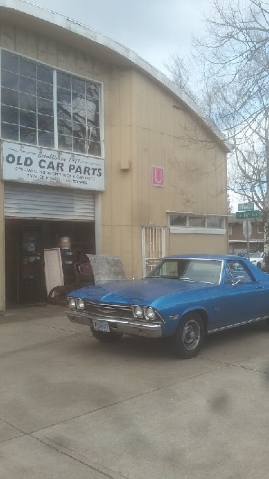 Old Car Parts in Portland